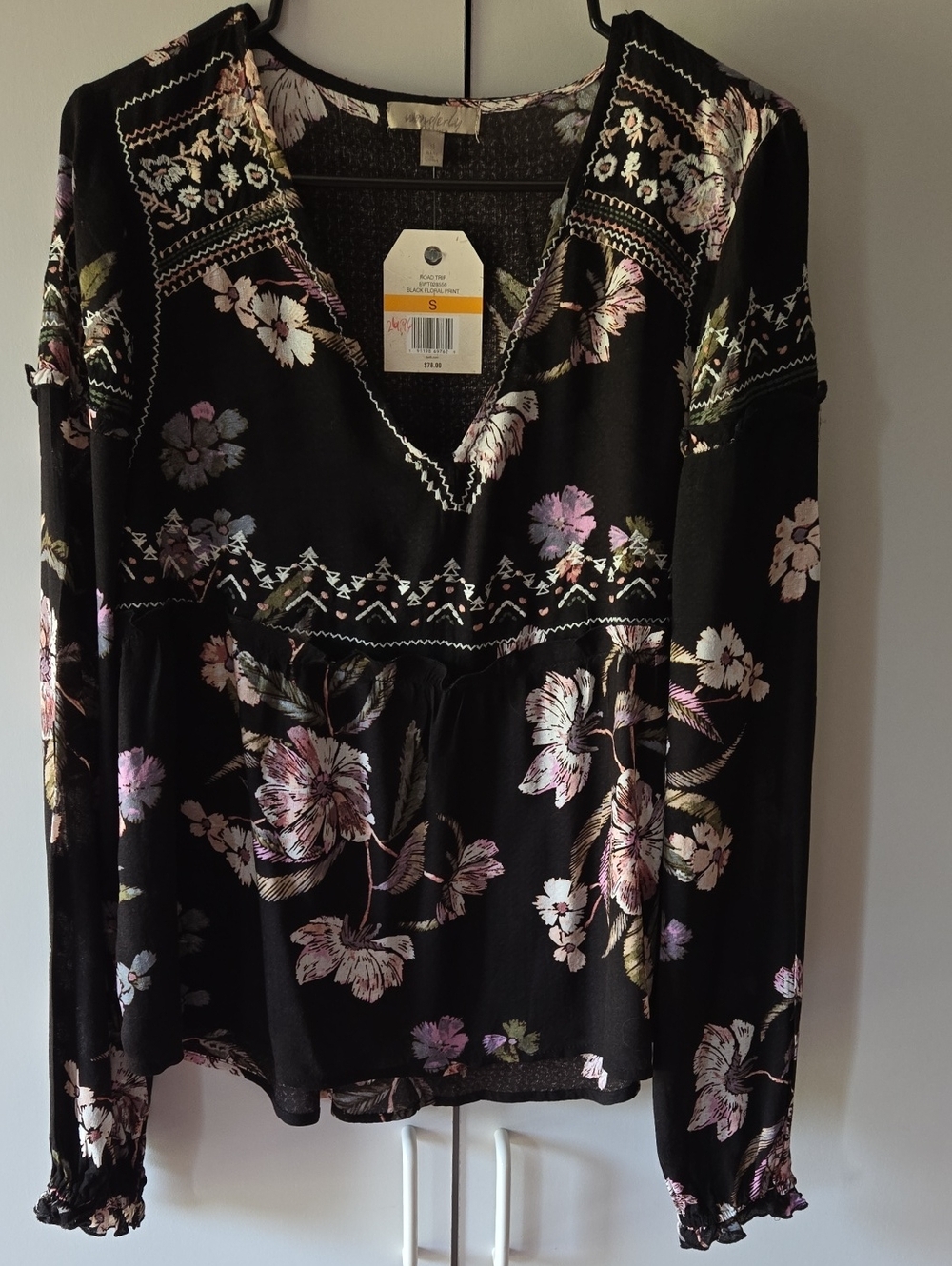 Wonderly Black Floral V-Neck Long Sleeve Blouse
